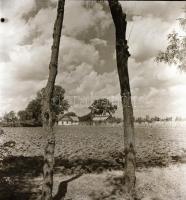 cca 1935 Békéscsaba környéki tanyák, 13 db szabadon felhasználható vintage negatív Thöresz Dezső (19...