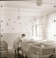 cca 1970 Kecskeméti városképek, 13 db vintage negatív Medgyesi László (?-?) hagyatékából, 6x6 cm