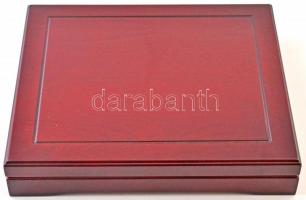 Vegyes 24db-os olimpiai témájú forgalmi ezüst emlékpénz gyűjtemény fa díszdobozban, 17klf ország érm...