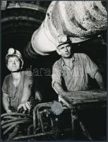 cca 1980 Mogyorósbánya és az oroszlányi szénbánya, 2 db vintage fotó, 21x17 cm