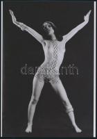 cca 1974 Láncos táncos, 3 db szolidan erotikus fénykép, vintage negatívokról készült mai nagyítások,...