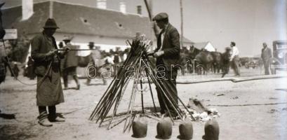cca 1930 Hortobágyi vásár, vintage üveglemez negatív Kankowszky Ervin (1884-1945) hagyatékából, 9x12...