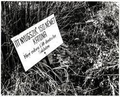 cca 1980 Váci temető, Missura István pecséttel jelzett vintage fotója, 24x30 cm