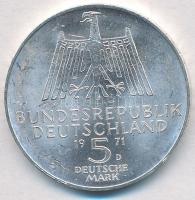 NSZK 1971D 5M Ag "Albrecht Dürer" T:2
FRG 1971D 5 Mark Ag "Albrecht Dürer" C:XF...