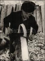 cca 1960 Darkó István (?-?) hagyatékából 2 db nagyméretű vintage fotóművészeti alkotás, 40x30 cm