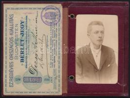 1896 Ezredéves Országos Kiállítás teljes időtartamára érvényes fényképes bérlet-jegy, pecséttel, alá...