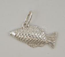 Ezüst(Ag) hal függő, jelzett, 2,2x1,5 cm, nettó: 1,3 g
