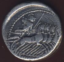 Római Köztársaság C.Vibius C.F. Pausa 90. Denár Ag T:3/3+