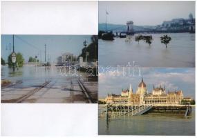 Budapest - 9 db MODERN megíratlan képeslap a 2002-es augusztus 19-ei dunai nagy árvízről, saját tokj...