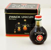 4 db-os 0,05 l-es Zwack Unicum díszdobozban