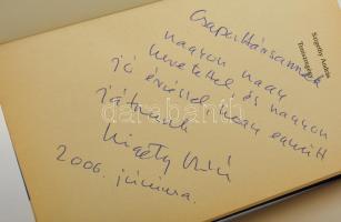 Szigethy András: Teniszregény. Bp., 2006, Saxum. A szerző által dedikált példány. Kartonált papírköt...