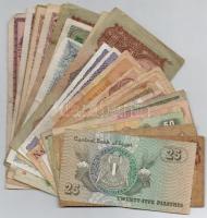 30db-os vegyes magyar és külföldi bankjegy tétel T:III,III-,IV