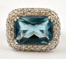 Ezüst(Ag) csiszolt üveggel gyűrű, jelzett, méret: 55, bruttó: 9,9 g