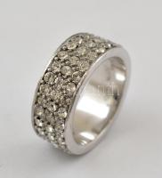 Ezüst(Ag) apró kövekkel kirakott gyűrű, jelzett, méret: 55, bruttó: 8,1 g