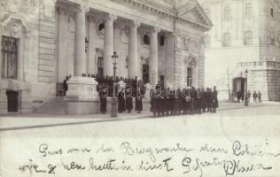 1903 Budapest I. Őrségváltás a várőrségben, photo (fl)