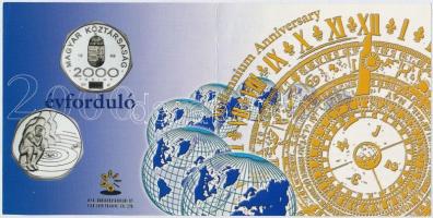 1999. 2000Ft Ag "A 2000. évforduló" tanúsítvánnyal T:PP ujjlenyomat