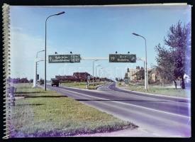 1968 Az UVATERV vállalat munkáit bemutató 2 db képes füzet, összesen 35 színes fotóval, grafikonokka...