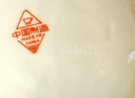 Jelzett kínai váza, részben kézzel festett, foltos, m:31 cm