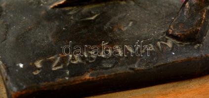 Szabó Iván (1913-1998): Szerelmesek. Bronzírozott műgyanta, jelzett, fa talapzaton, m:32 cm