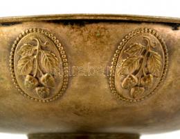 cca 1910 Talpas réz kínáló szarvas figurával, jelzés nélkül, jó állapotban, m:34 cm, d:25,5 cm /

...