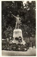 Rozsnyó, Roznava; Kossuth szobor / statue (EK)