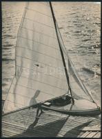 cca 1933 Seiden Gusztáv (1900-1992): Vitorlás, jelzés nélküli fotó, későbbi nagyítás a szerző hagyatékából, 23x17 cm