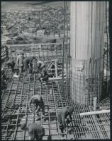 cca 1961 Miskolc látképe az épülő TV toronyból, vintage fotó, 22,5x17,5 cm
