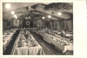 Reichsarbeitsdienst, Barackenkantine; Foto von Brüder Lenz / WWII German Third Reich Labour Service barrack, dining hall interior, photo