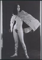 cca 1973 Határozott elképzelés, 3 db szolidan erotikus fotó, vintage negatívokról készült mai nagyít...