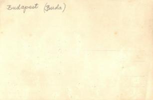 Budapest I. Tabán, Albecker Antal veje Schreil Győző vendéglője, háttérben a Budai vár, photo (EK)