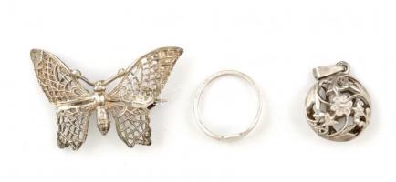 Ezüst(Ag) függő, jelzett + ezüst(Ag) gyűrű, jelzett, méret: 42, ezüst(Ag) pillangós kitűző, jelzés nélkül, nettó: 6,7 g