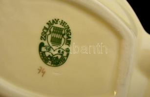 Zsolnay virágmintás porcelán tálka, kézzel festett, jelzett, hibátlan, 12x8,58 cm