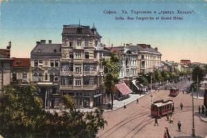 Sofia, Rue Targovska et Grand Hotel / street, hotel, trams