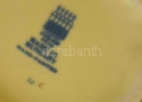 Zsolnay virágmintás porcelán ékszertartó dobozka, kézzel festett, jelzett, hibátlan, 8x8x4,5 cm