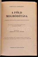 Nikoláj Lebedjev: A föld meghódítása. A földrajzi felfedezések és utazások népszerű története. Az or...