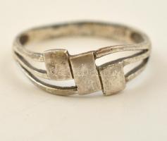Ezüst(Ag) gyűrű, jelzett, méret: 57, nettó: 1,5 g