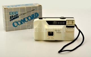 Concord 806 35 mm-es fényképezőgép, elemes, beépített vakuval, saját dobozában, jó állapotban