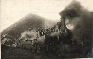 1926 Törökországi vasútszerelvény, gőzmozdony, vasutasok / Locomotive in Turkey, railwaymen, photo (EK)