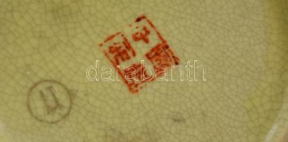 Kínai porcelán tálka, kézzel festett, jelzett, kopásnyomokkal, 14,5×14,5×6,5 cm