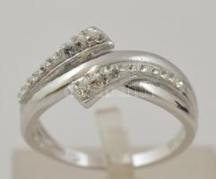 Ezüst(Ag) apró köves, szalagos gyűrű, jelzett, méret: 56, bruttó: 3,5 g