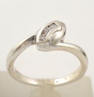 Ezüst(Ag) háromköves gyűrű, jelzett, méret: 56, bruttó: 3,3 g