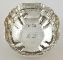 Ezüst(Ag) mély bordás tálka, monogrammal, jelzett, d: 8 cm, nettó: 29,3 g
