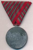 1918. "Sebesültek Érme" cink kitüntetés, modern - ötödik sebesülés után járó - mellszalaggal.  Szign.: R. Placht T:2,2- oxidáció Hungary 1918. "Wound Medal" zinc decoration with modern ribbon - for the fifth time wound. Sign.: R. Placht C:XF,VF corrosion NMK 328