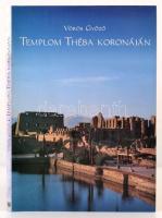 Vegyes egyiptomi témájú könyvek, 2 db:  Vörös Győző: Templom Théba koronáján. Bp., é.n., Százszorszép Kiadó és Nyomda Kft. Kiadói kartonált papírkötés, kiadói papír védőborítóban. Kákosy Dzsehutimesz sírja Thébában. Bp., 1999, Pytheas. Kiadói kartonált papírkötés.
