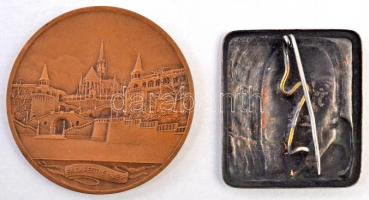 Berán Lajos (1882-1943) ~1930. "Budapesti emlék" Br emlékérem (40,5mm) + DN Női portrét és...