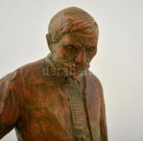 Olvashatatlan jelzéssel: Molnár. Mázas kerámia, apró lepattanásokkal, m: 27 cm