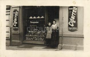 1912 Neukölln (Berlin), Carl Wilkes Tabak, Cigarren, Cigaretten / tobacco shop, letter of the owners, photo