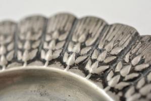 Ezüst (Ag.) búzakalász motívumos art deco hamutálka, jelzett, d: 12 cm, nettó 57,3 g