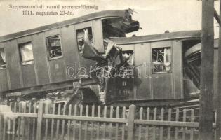 1911 Szepesszombat, Spisská Sobota; augusztus 23-i vasúti szerencsétlenség. Hensch Ede fia kiadása / rail accident, destroyed train