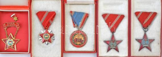 14db-os vegyes kitüntetés és jelvény tétel a szocialista korszakból, közte 1954. "Munka Érdemre...